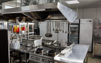 Devenir cuisinier sans passer par l’école : les chemins de traverse inattendus